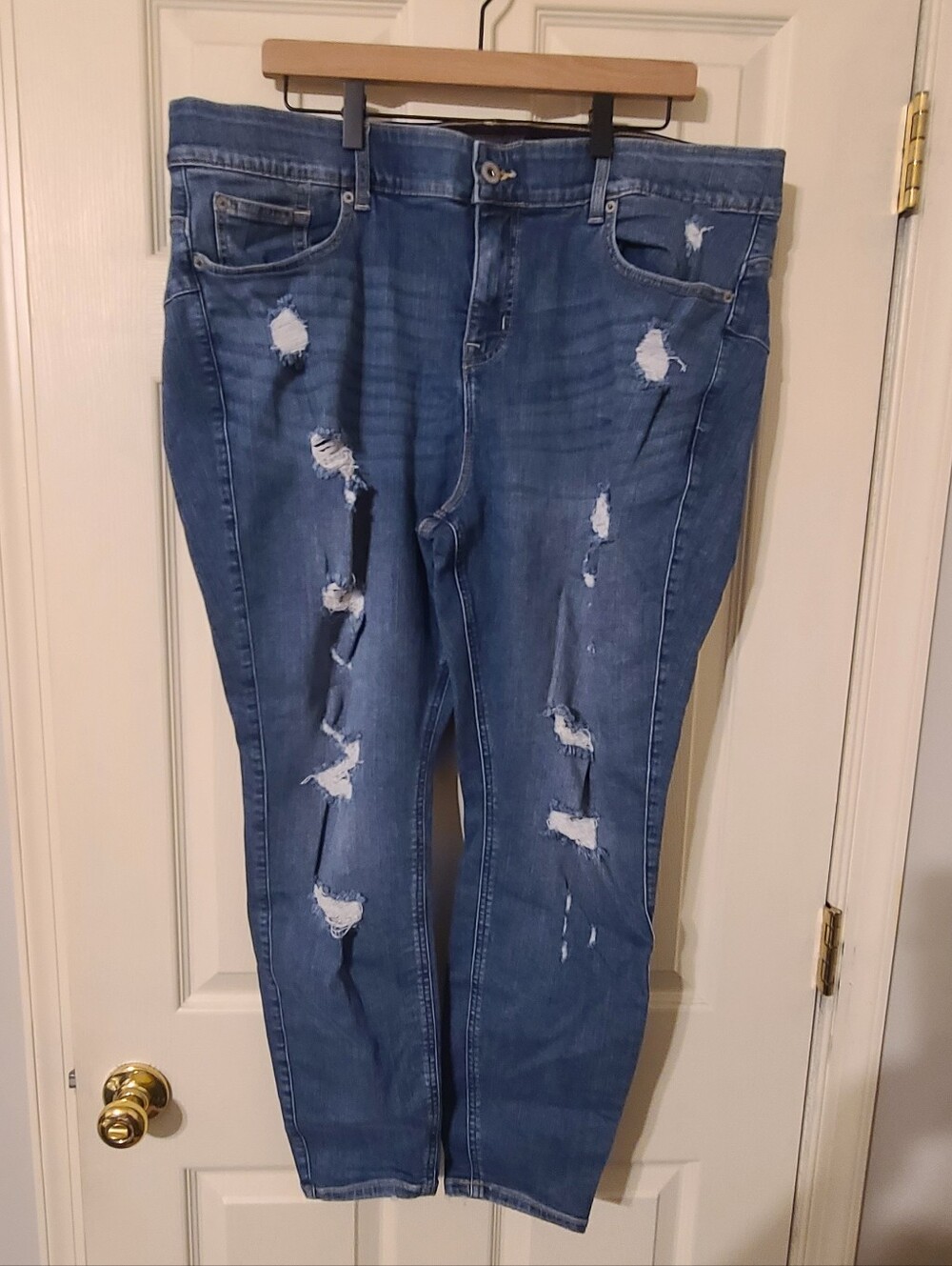 Torrid Distressed Women's Blue Jeans